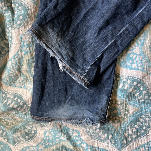 Big stars say 29L but they have been hemmed. Super cute but too short for me - Picture 3 of 12